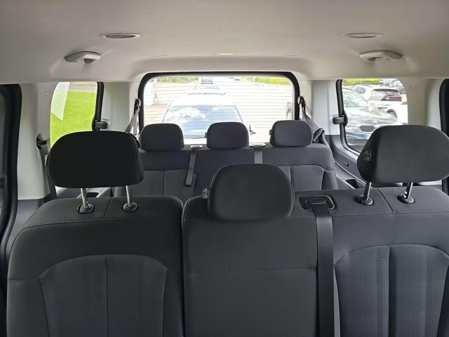 HYUNDAI Staria usata, con Regolazione elettrica sedili