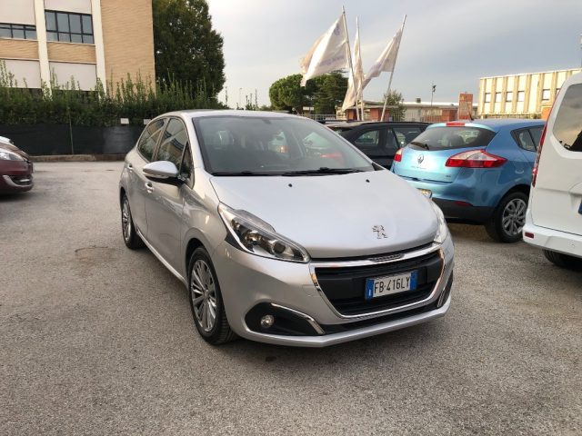 PEUGEOT 208 usata, con ABS