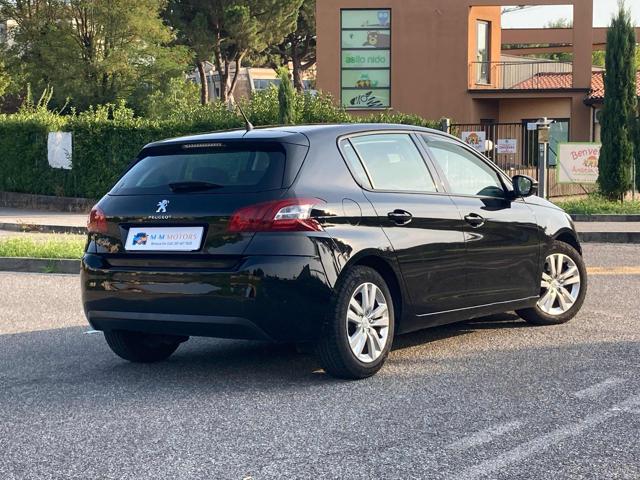 PEUGEOT 308 usata, con Autoradio