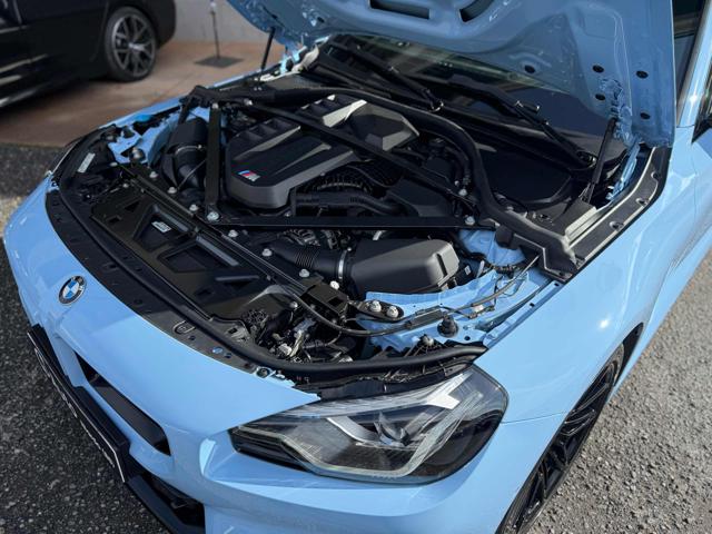 BMW M2 usata, con Hill holder