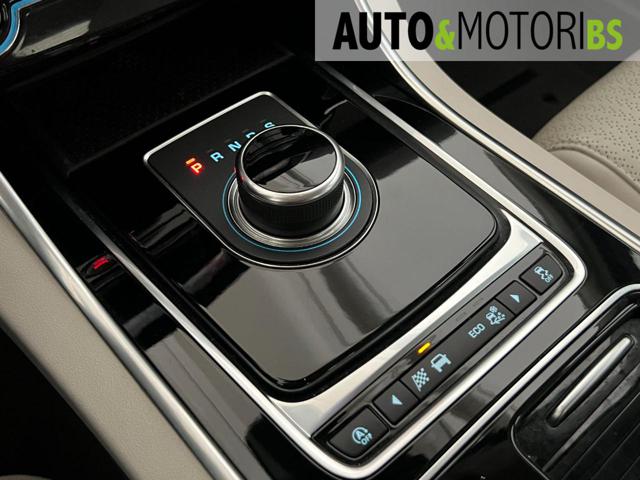 JAGUAR XE usata, con ESP