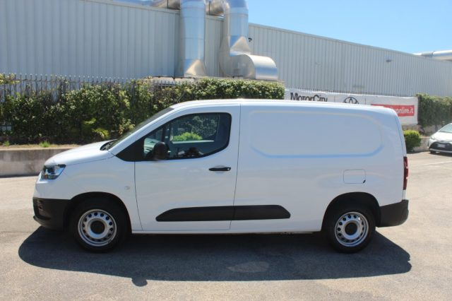 TOYOTA Proace City usata, con Autoradio