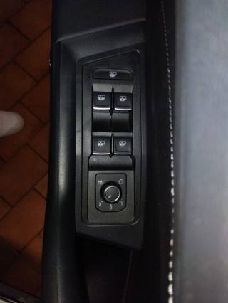 VOLKSWAGEN T-Roc usata, con Autoradio digitale