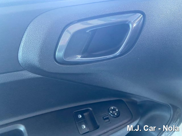 HYUNDAI i10 usata, con Volante in pelle