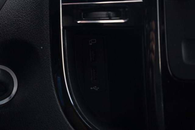 MERCEDES-BENZ Vito usata, con Fari Xenon