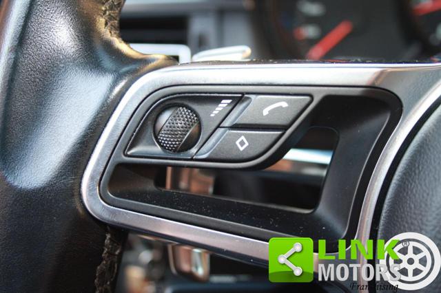 PORSCHE Macan usata, con Fari di profondità antiabbagliamento