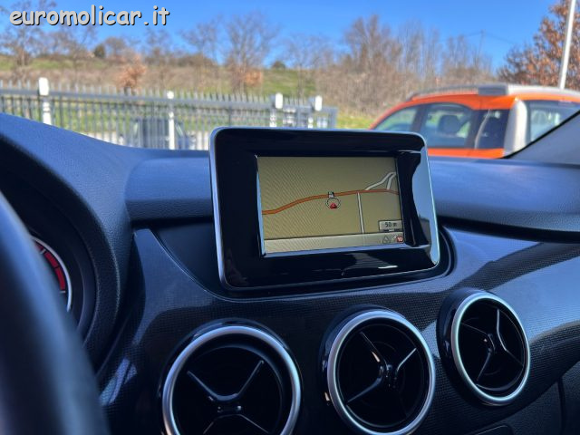 MERCEDES-BENZ B 180 usata, con Specchietti laterali elettrici