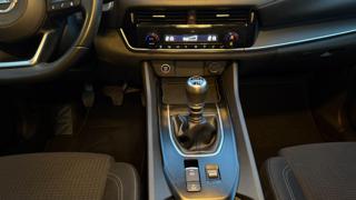 NISSAN Qashqai usata, con Controllo automatico clima