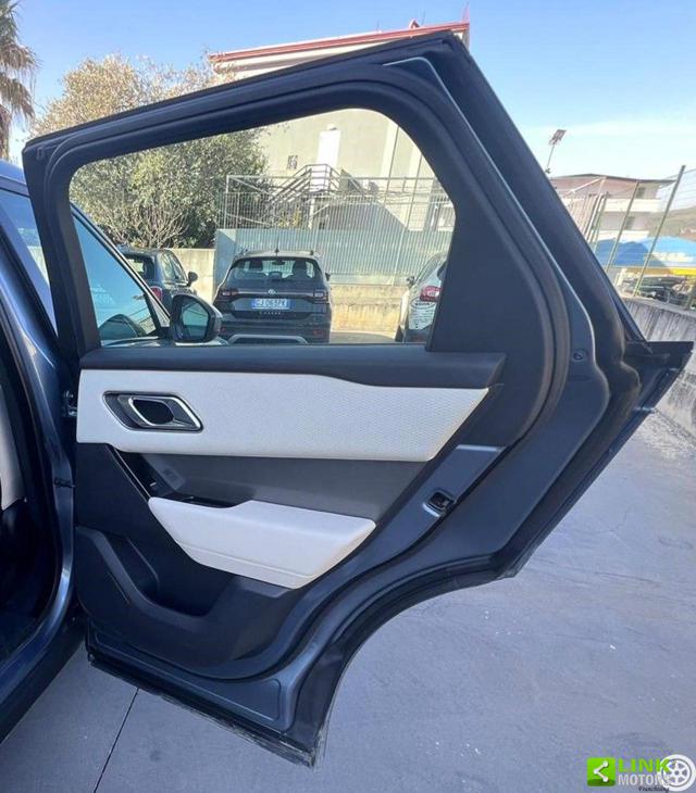 LAND ROVER Range Rover Velar usata, con Lettore CD