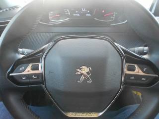 PEUGEOT 2008 usata, con Controllo automatico clima