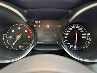 ALFA ROMEO Stelvio usata, con Park Distance Control