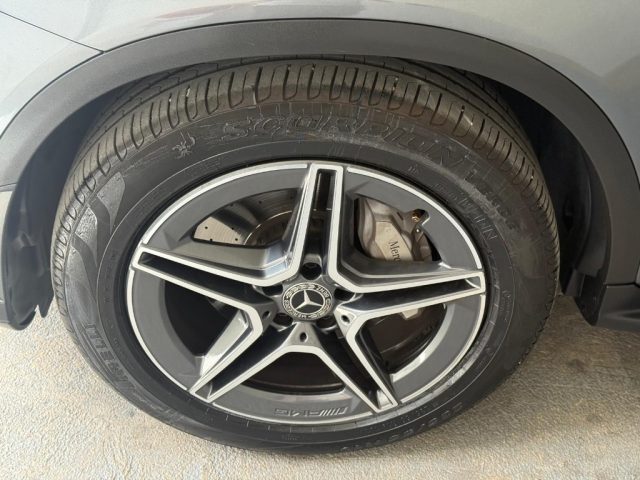 MERCEDES-BENZ GLC 220 usata 25