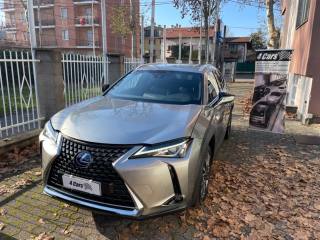 LEXUS UX 250h usata, con Airbag
