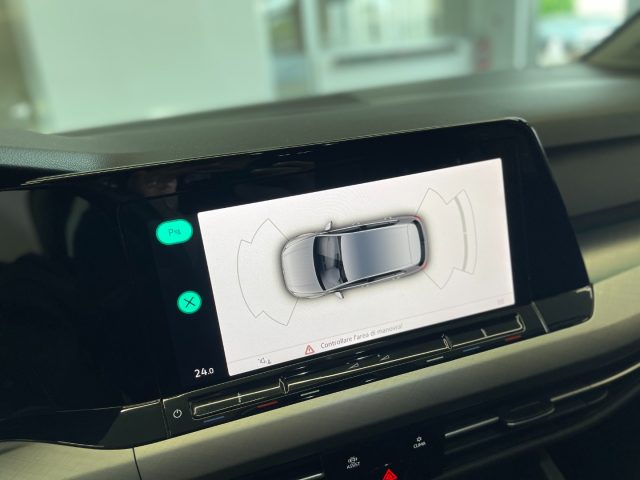 VOLKSWAGEN Golf usata, con Autoradio digitale