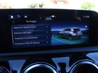 MERCEDES-BENZ A 180 usata, con Volante multifunzione