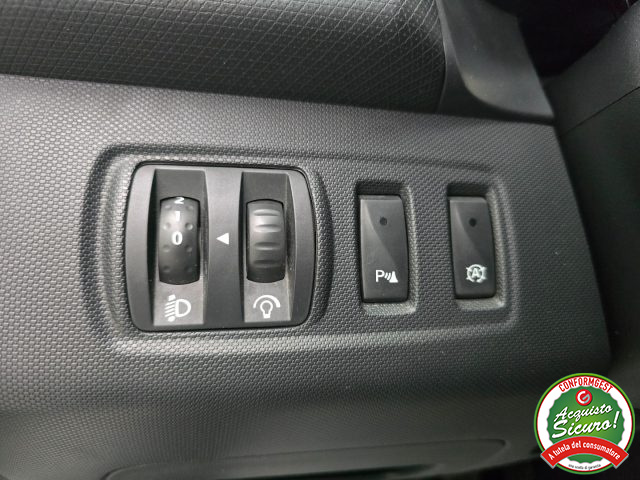 RENAULT Clio usata, con USB