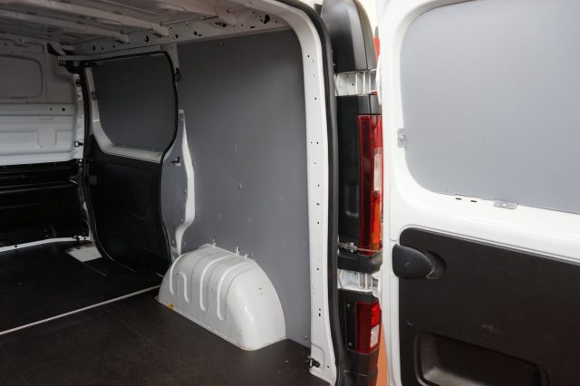 RENAULT Trafic usata 19