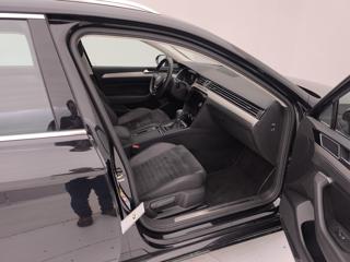 VOLKSWAGEN Passat Variant usata 47