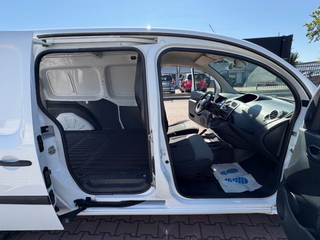 RENAULT Kangoo usata, con Lettore CD