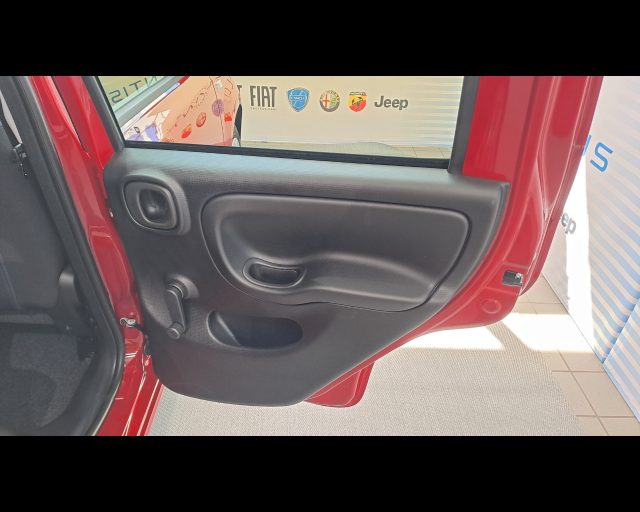 FIAT New Panda usata 18