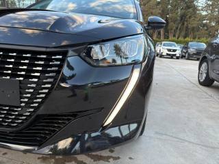 PEUGEOT 208 usata, con Airbag