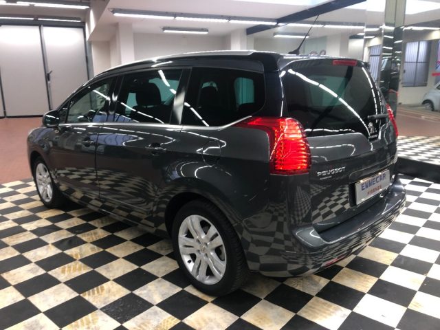PEUGEOT 5008 usata, con Airbag Passeggero