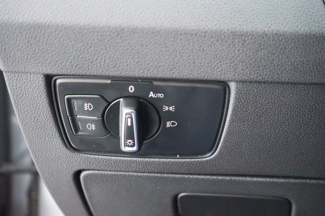 VOLKSWAGEN Passat Variant usata, con Android Auto