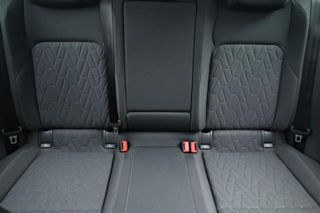 VOLKSWAGEN Golf usata, con ESP