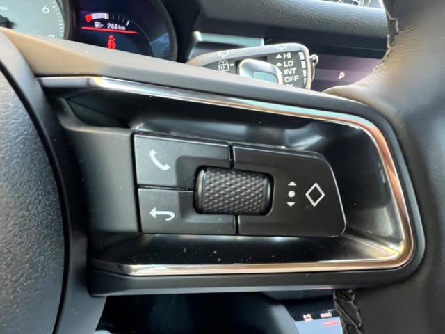 PORSCHE Macan usata, con Park Distance Control
