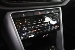 VOLKSWAGEN T-Roc usata 11