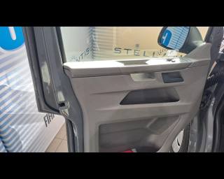 VOLKSWAGEN T6 Caravelle usata 21