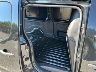 OPEL Combo usata, con Volante multifunzione