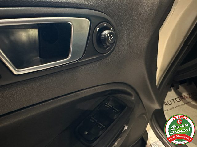 FORD EcoSport usata, con Touch screen
