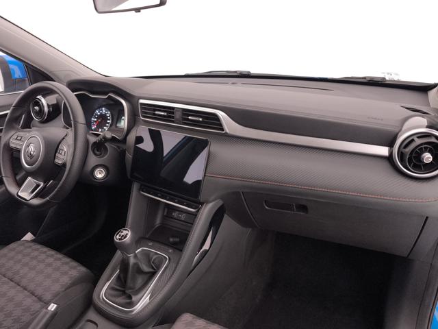 MG ZS usata, con Luci diurne