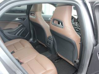 MERCEDES-BENZ GLA 220 usata, con Fari Xenon