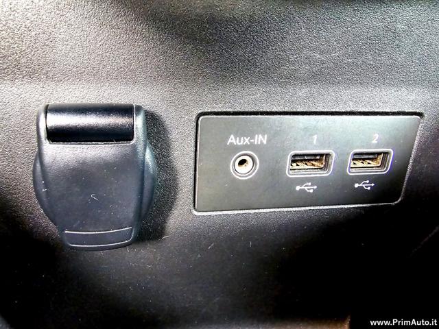 RENAULT Clio usata, con Luci diurne LED