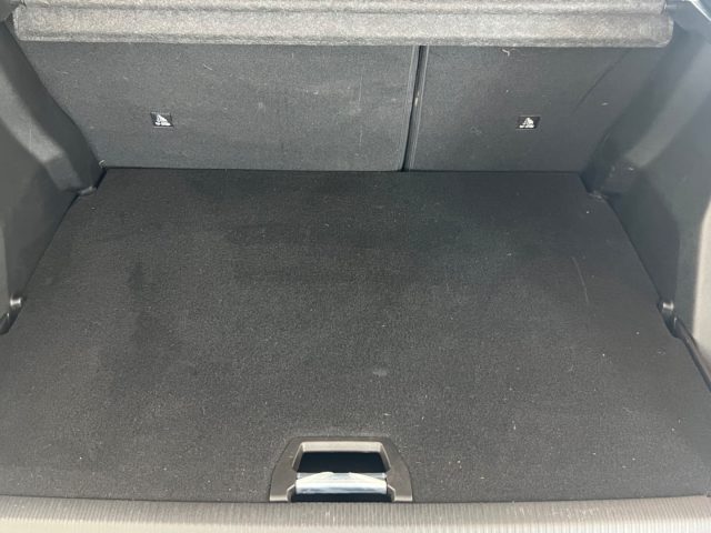 PEUGEOT 2008 usata, con Bluetooth