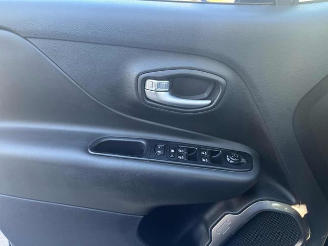 JEEP Renegade usata, con Autoradio