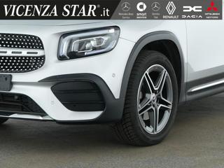 MERCEDES-BENZ GLB 180 usata, con Airbag