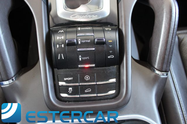 PORSCHE Cayenne usata, con Sistema di navigazione