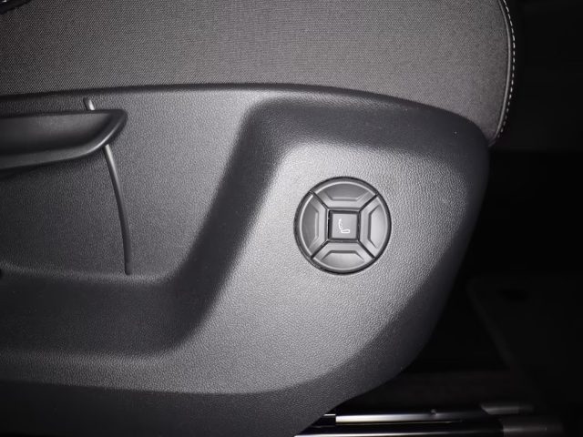 VOLKSWAGEN Tayron usata, con Vivavoce