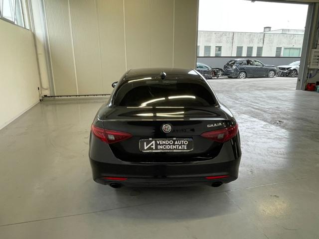 ALFA ROMEO Giulia usata, con Autoradio