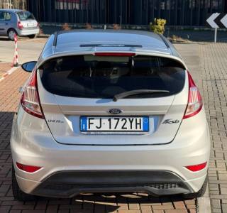 FORD Fiesta usata, con Autoradio
