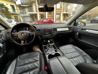 VOLKSWAGEN Touareg usata, con Controllo trazione