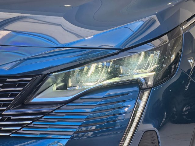 PEUGEOT 3008 usata, con Airbag