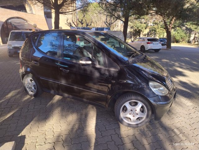 MERCEDES-BENZ A 170 usata, con Kit fumatori