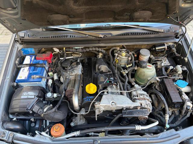 SUZUKI Jimny usata, con Servosterzo