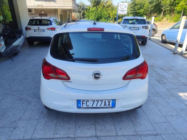 OPEL Corsa usata, con Autoradio