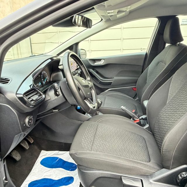 FORD Fiesta usata, con Autoradio