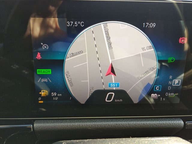 MERCEDES-BENZ GLA 250 usata, con Controllo elettronico della corsia